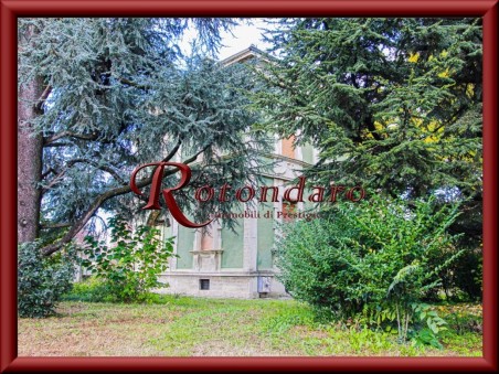 Cuggiono - villa di 310 mq oltre giardino 