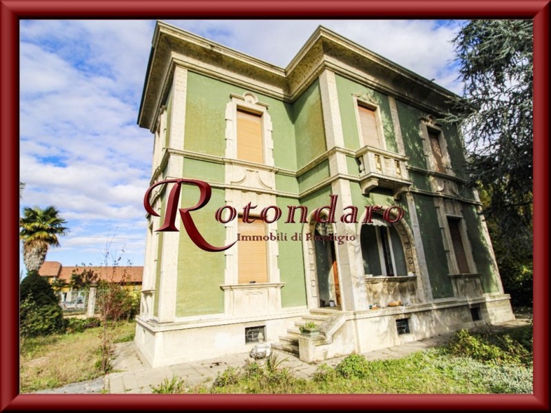 Cuggiono - villa di 310 mq oltre giardino 