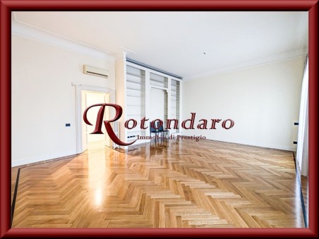 Arco della Pace  220 Mq