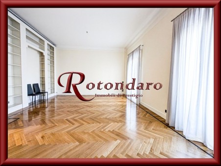 Arco della Pace  220 Mq