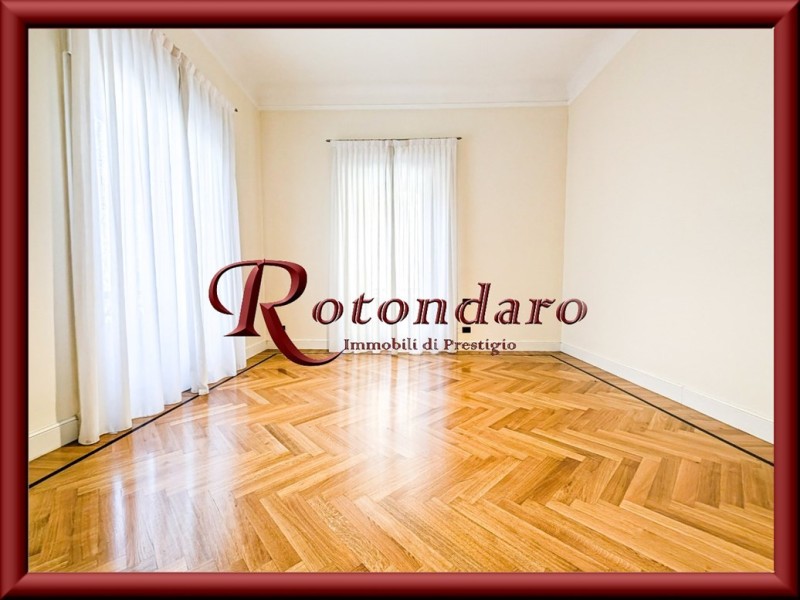 Arco della Pace  220 Mq