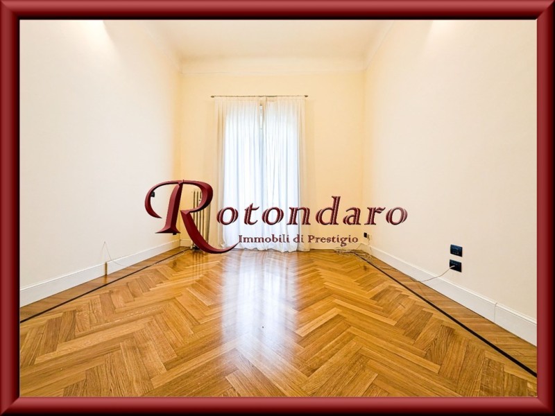 Arco della Pace  220 Mq