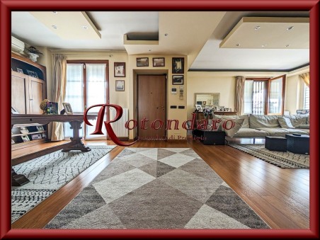 Calvignasco - Via Aldo Moro 240 mq