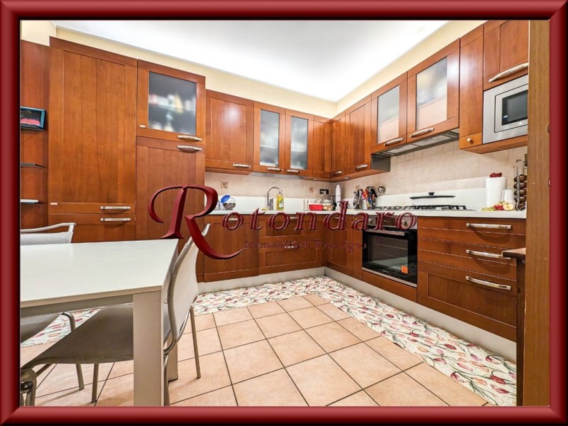 Calvignasco - Via Aldo Moro 240 mq