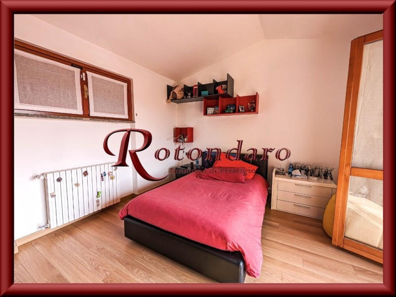 Calvignasco - Via Aldo Moro 240 mq