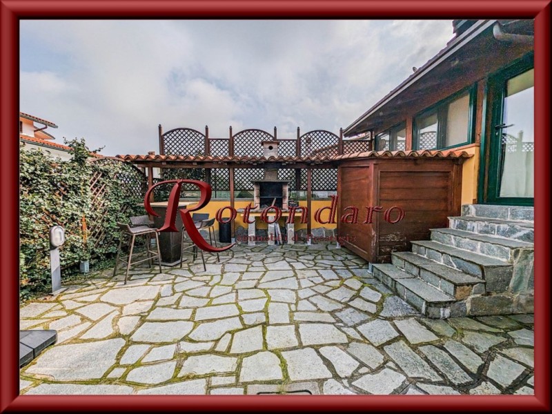 Calvignasco - Via Aldo Moro 240 mq