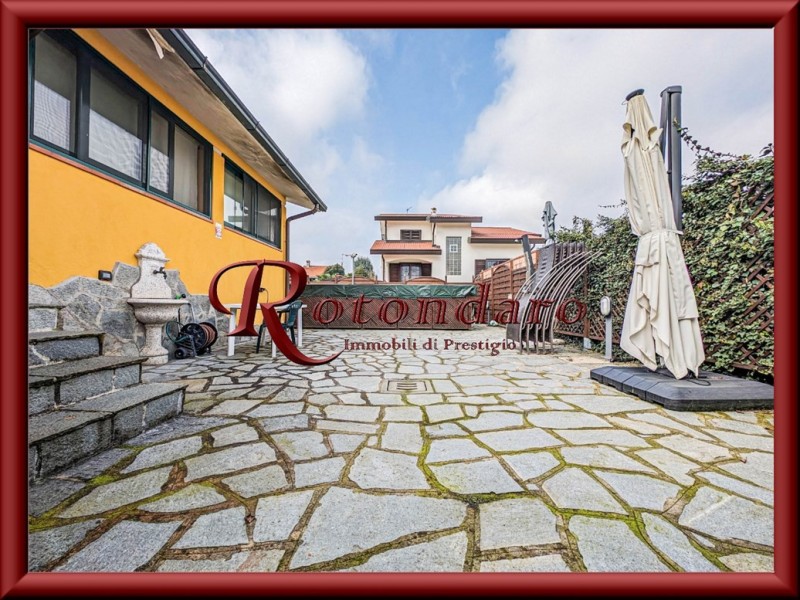 Calvignasco - Via Aldo Moro 240 mq